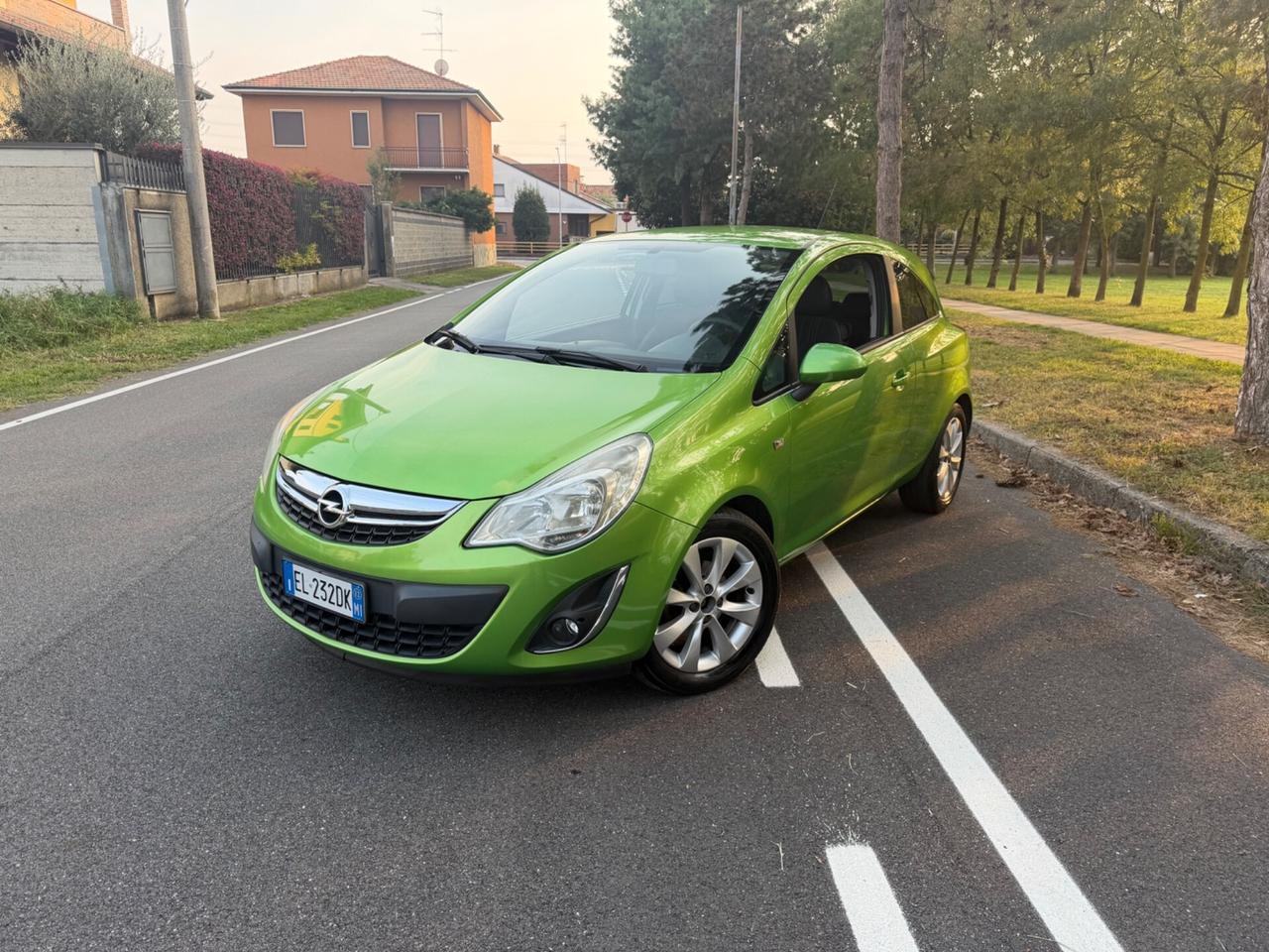 Opel Corsa 1.2 3 porte Elective
