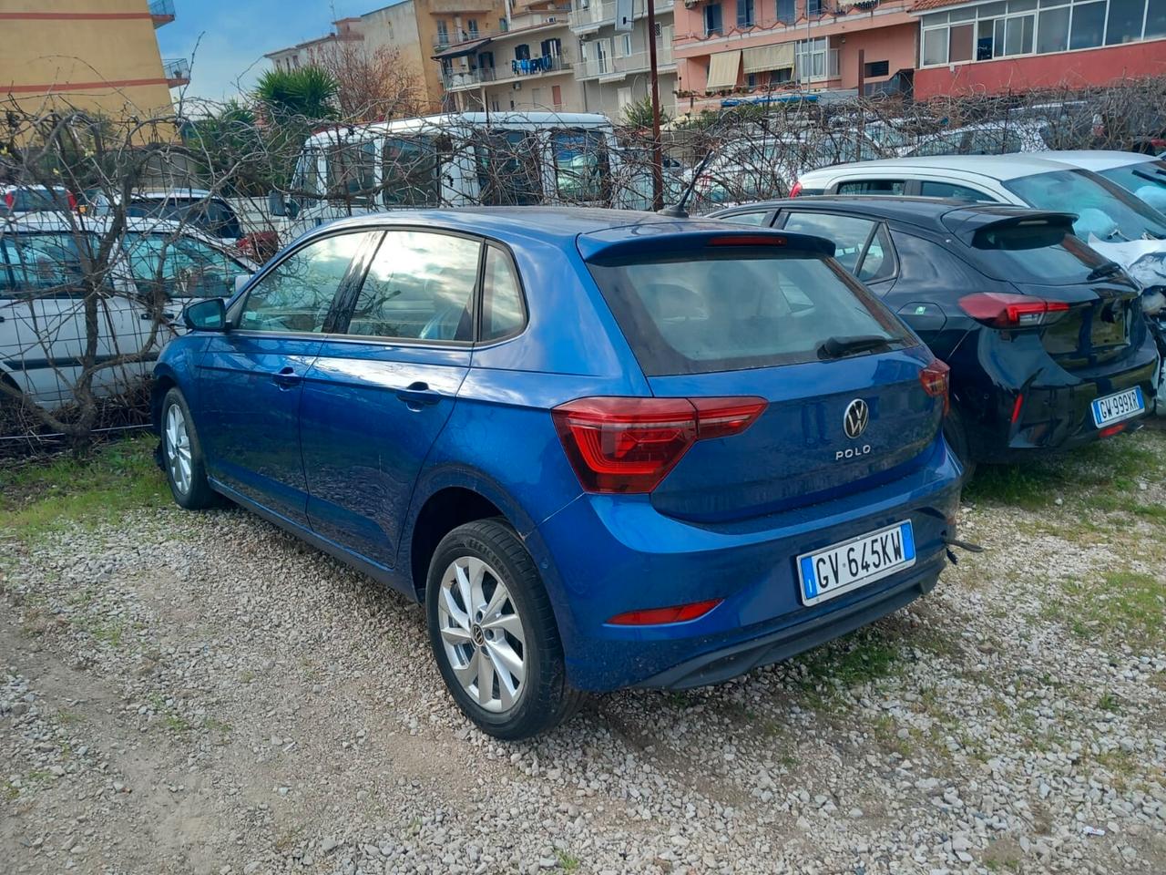 Volkswagen Polo 1.0 TSI Life SINISTRATA