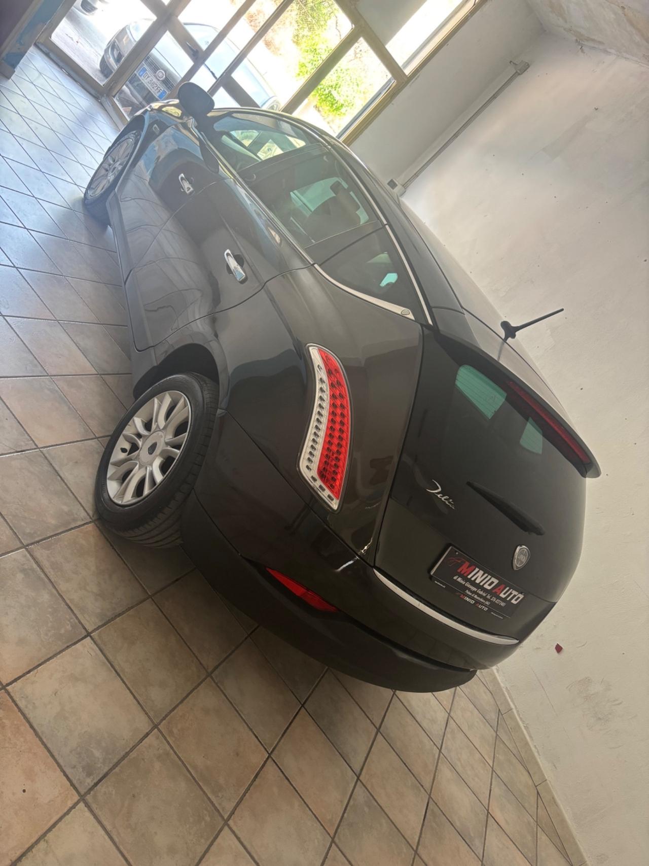 Lancia Delta 1.6 MJT DPF Selectronic Platinum