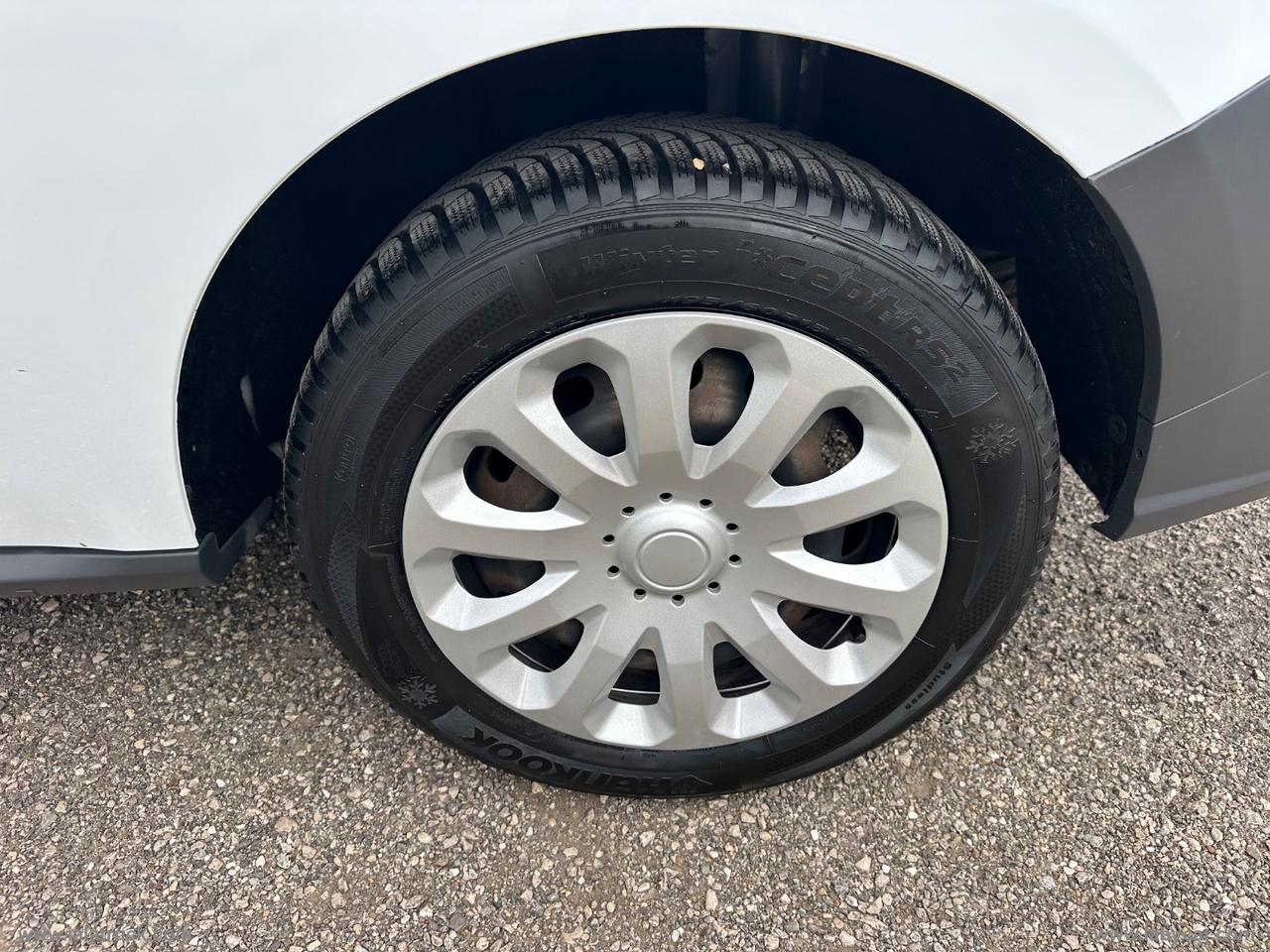 Transit Courier 1.6 TDCi 95CV Van Entry