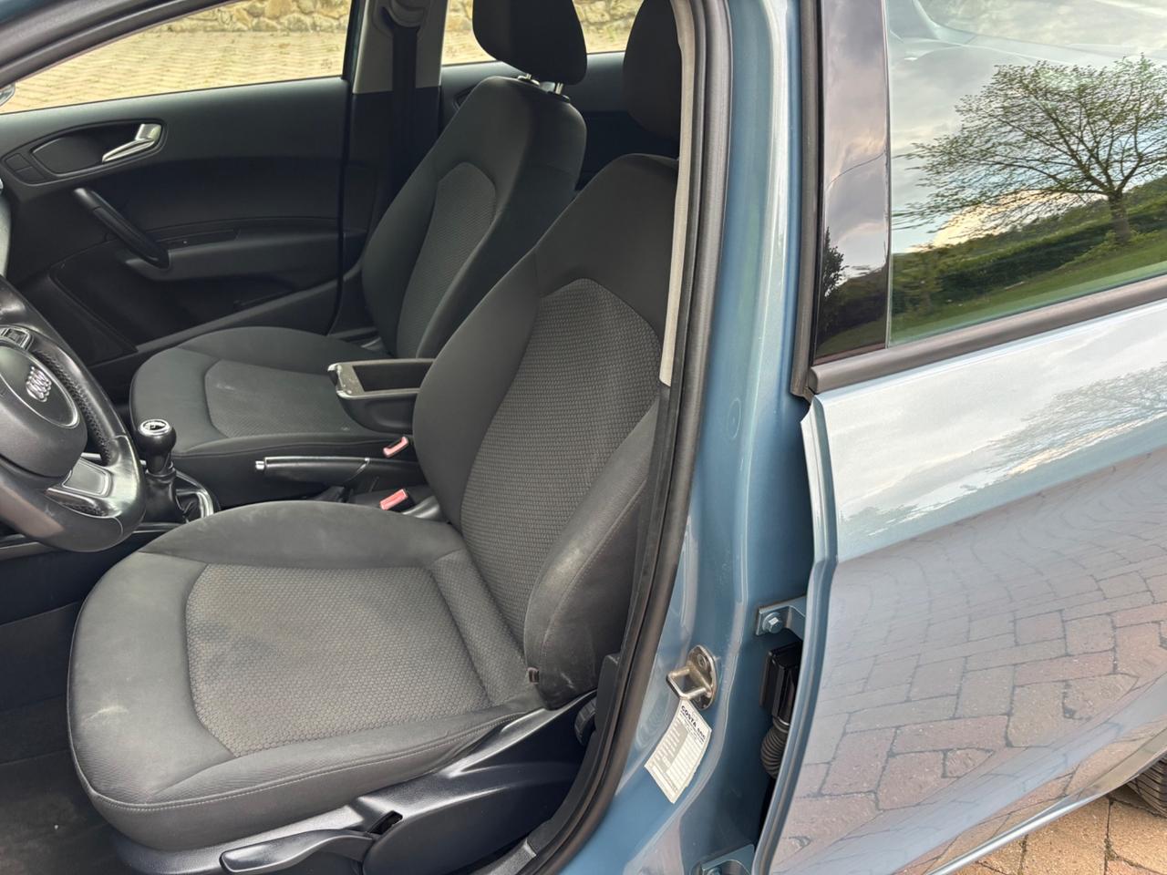 Audi A1 s SPB 1.6 TDI 90 CV 5Porte OK NEOPATENTATI