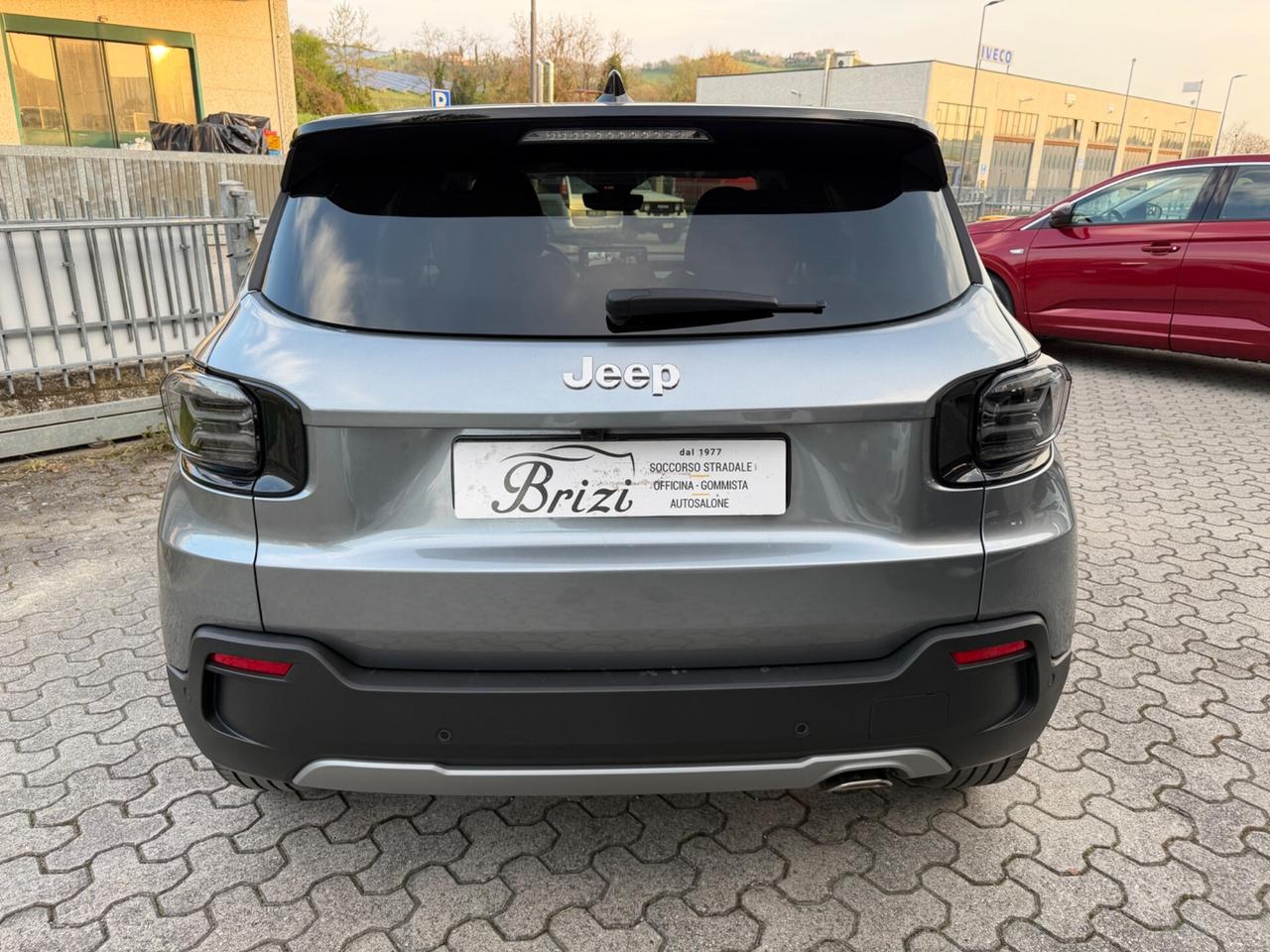 Jeep Avenger 1.2 Turbo 100 CV MHEV Summit