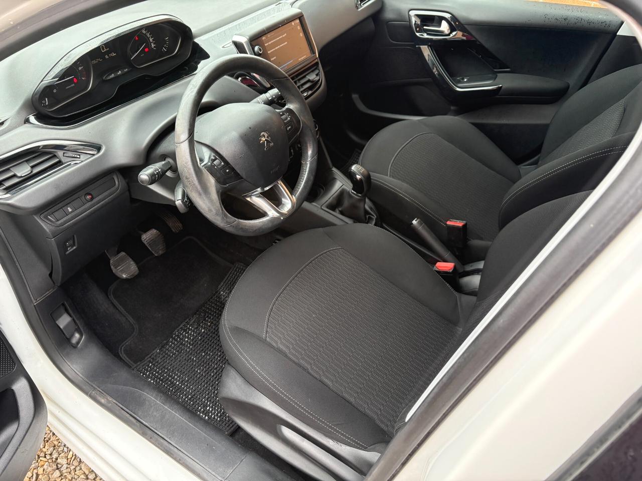 Peugeot 208 1.2 Benz -Allure-Unico proprietario