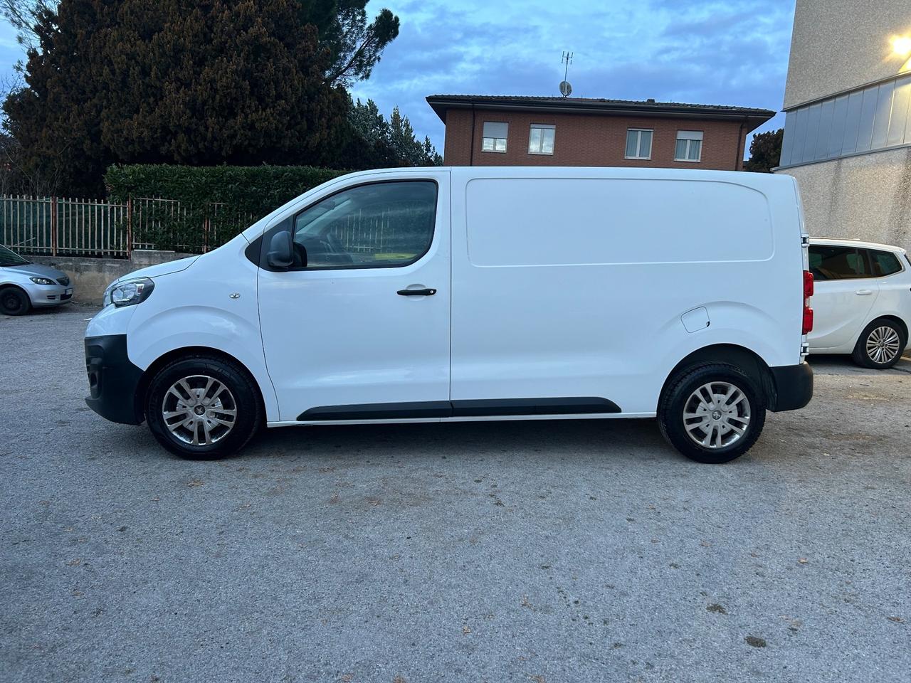 Peugeot Expert 2.0 BlueHDi 130000km Eur6