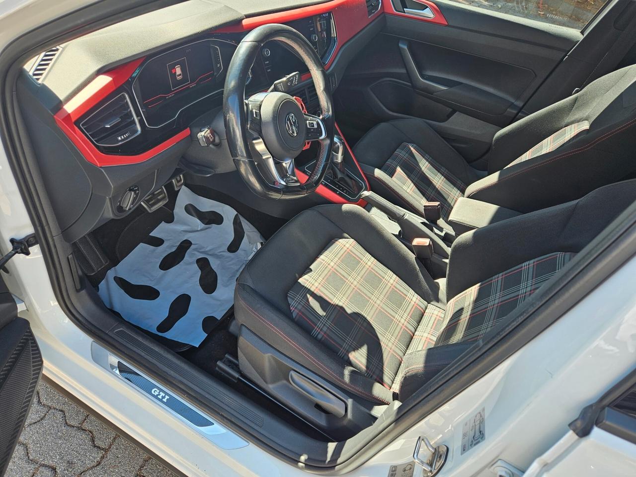 Volkswagen Polo 2.0 TSI DSG GTI - TETTO
