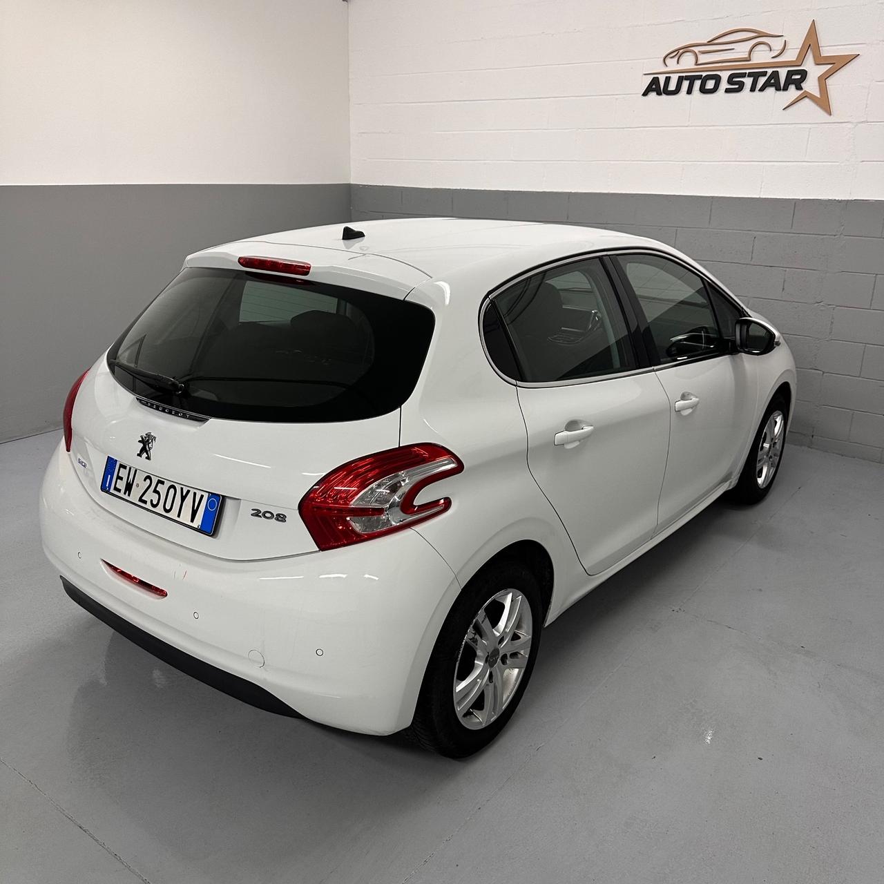 Peugeot 208 1.4 HDi 68 CV 5 porte Allure NEOPATENTATI EURO5B