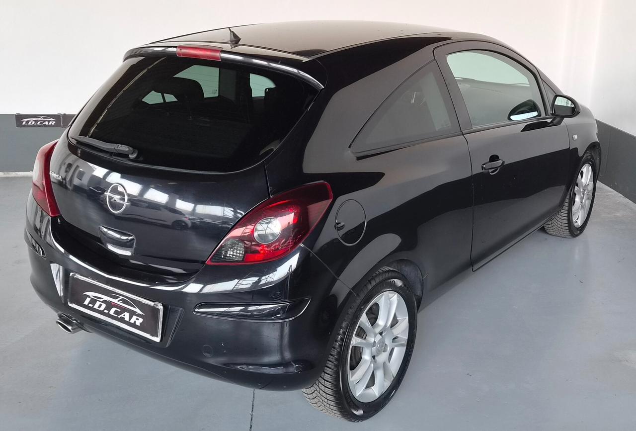 Opel Corsa 1.4 16V 3 porte Sport (OK NEOPATENTATI)