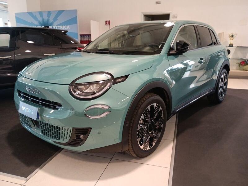 FIAT 600 1.2 Hybrid 110cv La Prima II