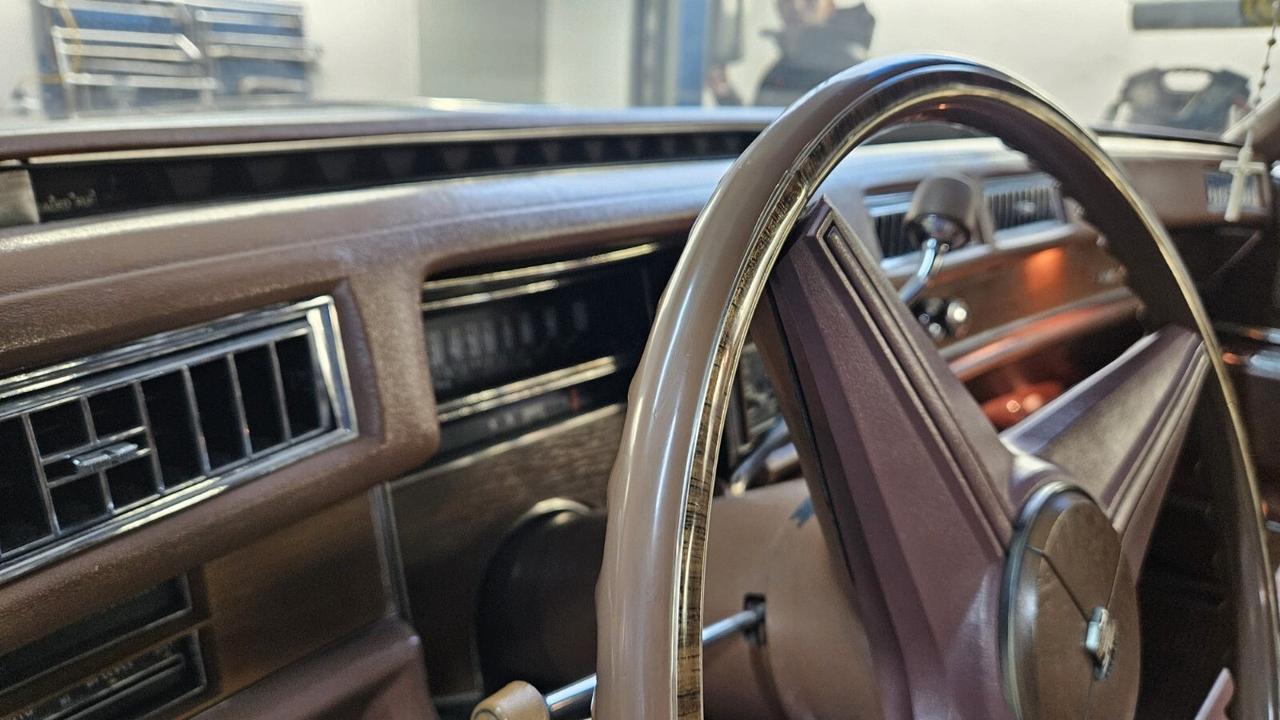 Cadillac Deville 1975