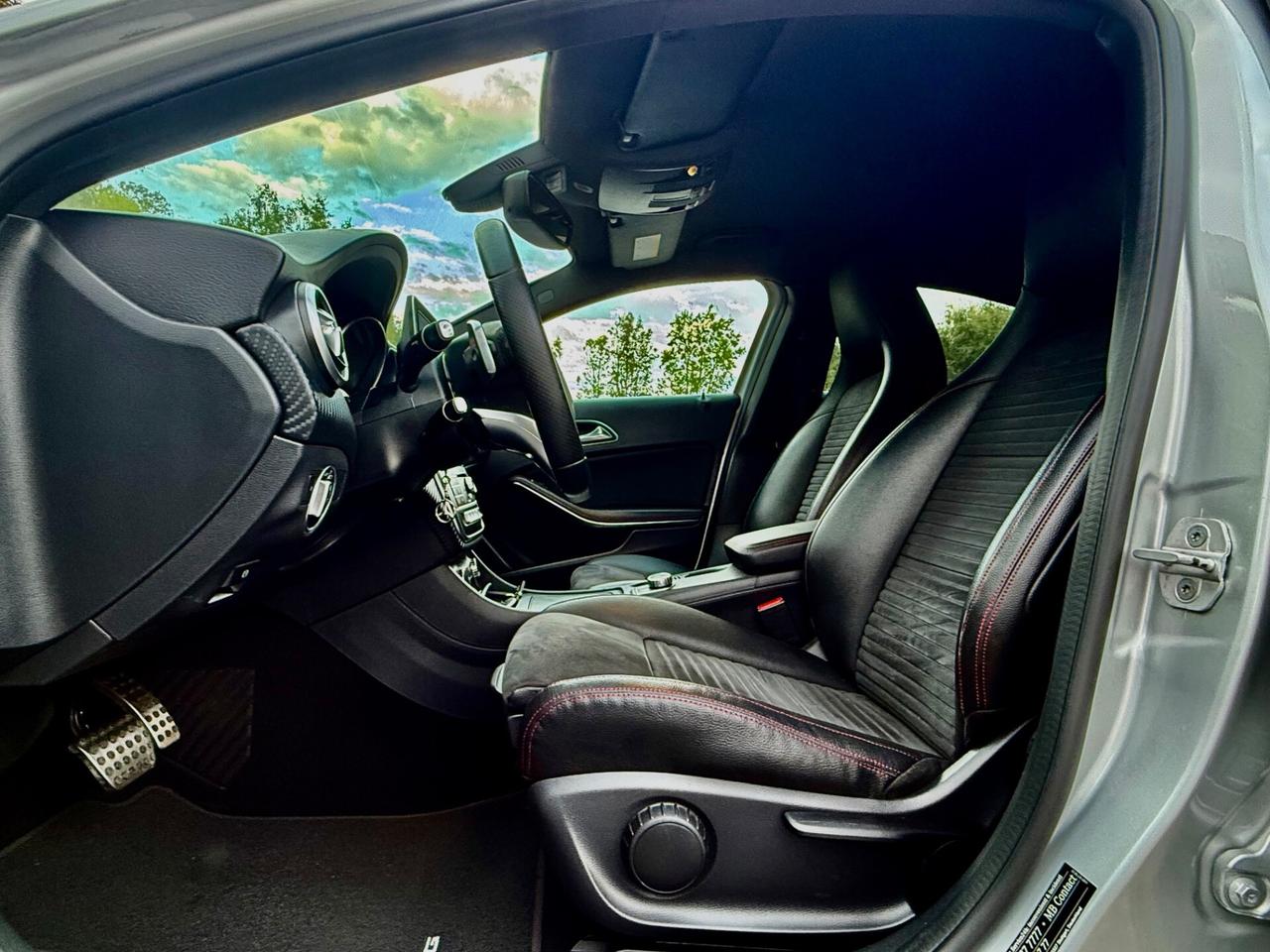MERCEDES-BENZ A 200 D 136 CV AMG PREMIUM PLUS