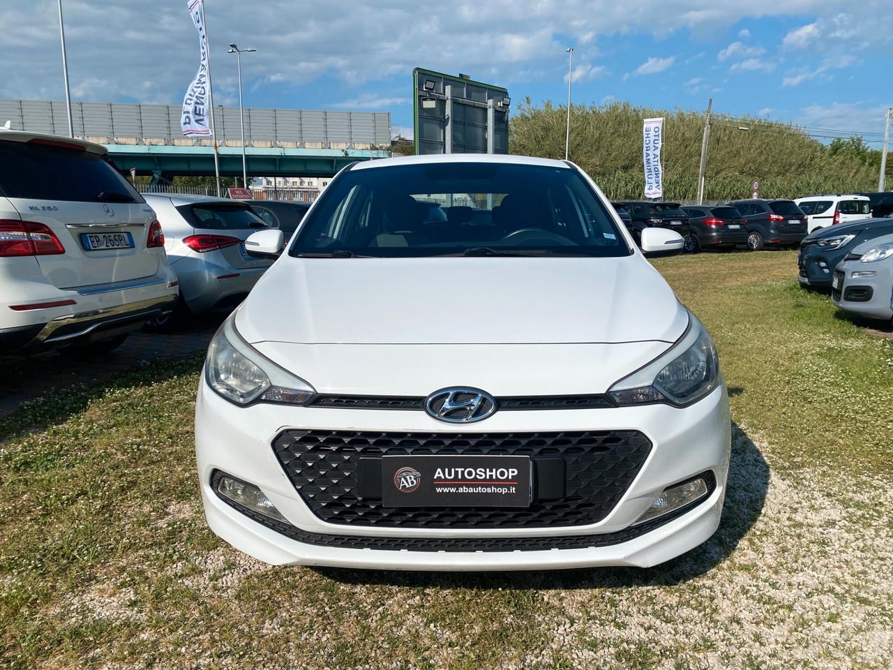 HYUNDAI - i20 - 1.2 GPL 5p. Blackline - NEOPATENTATI - FINANZIABILE - PERMUTE