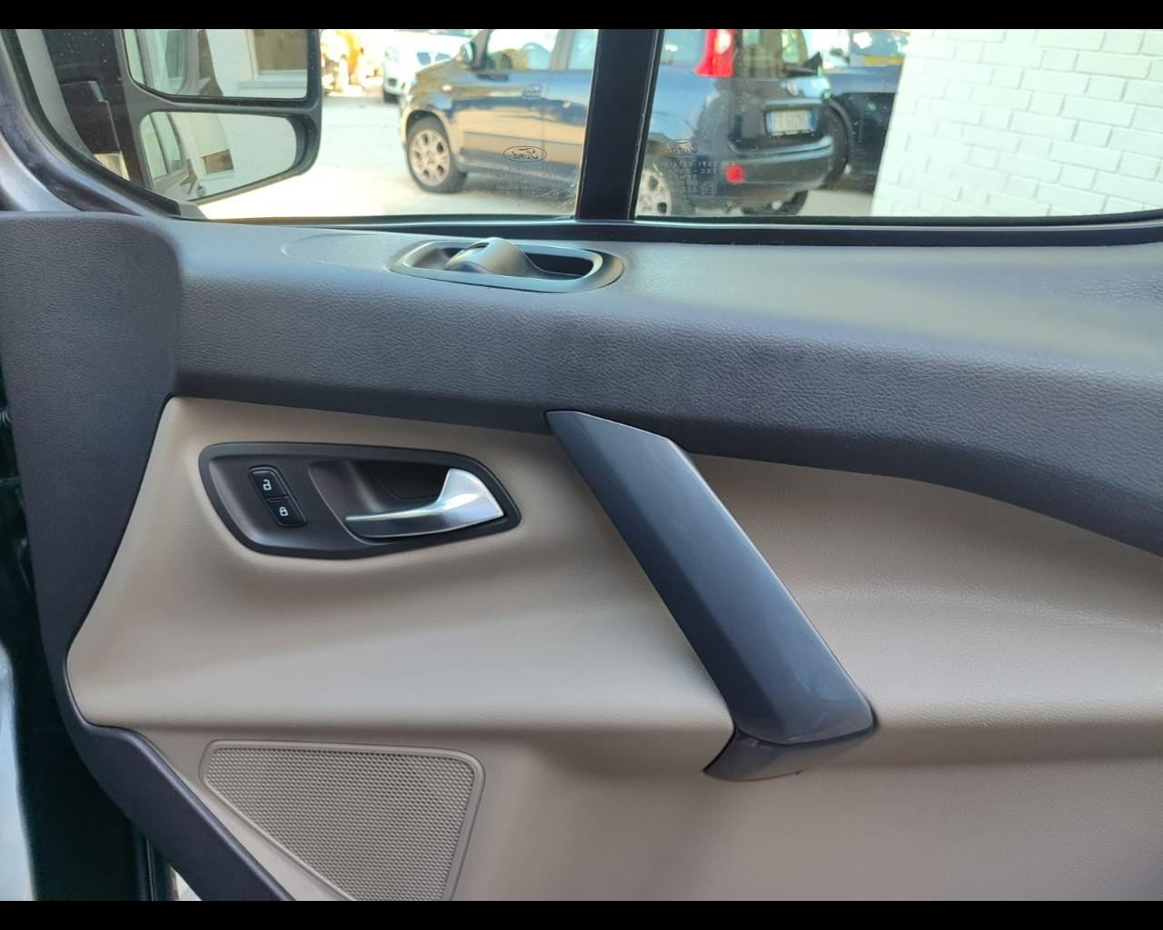 FORD Tourneo Custom 310 2.0 TDCi 130CV PC T
