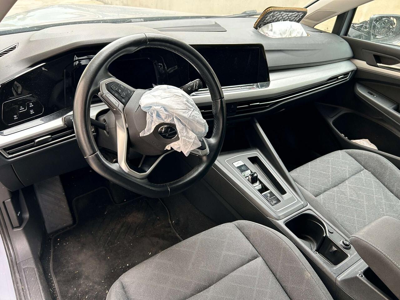 VW GOLF 8 2.0 TDI 150cv DSG - 2021 Incidentata