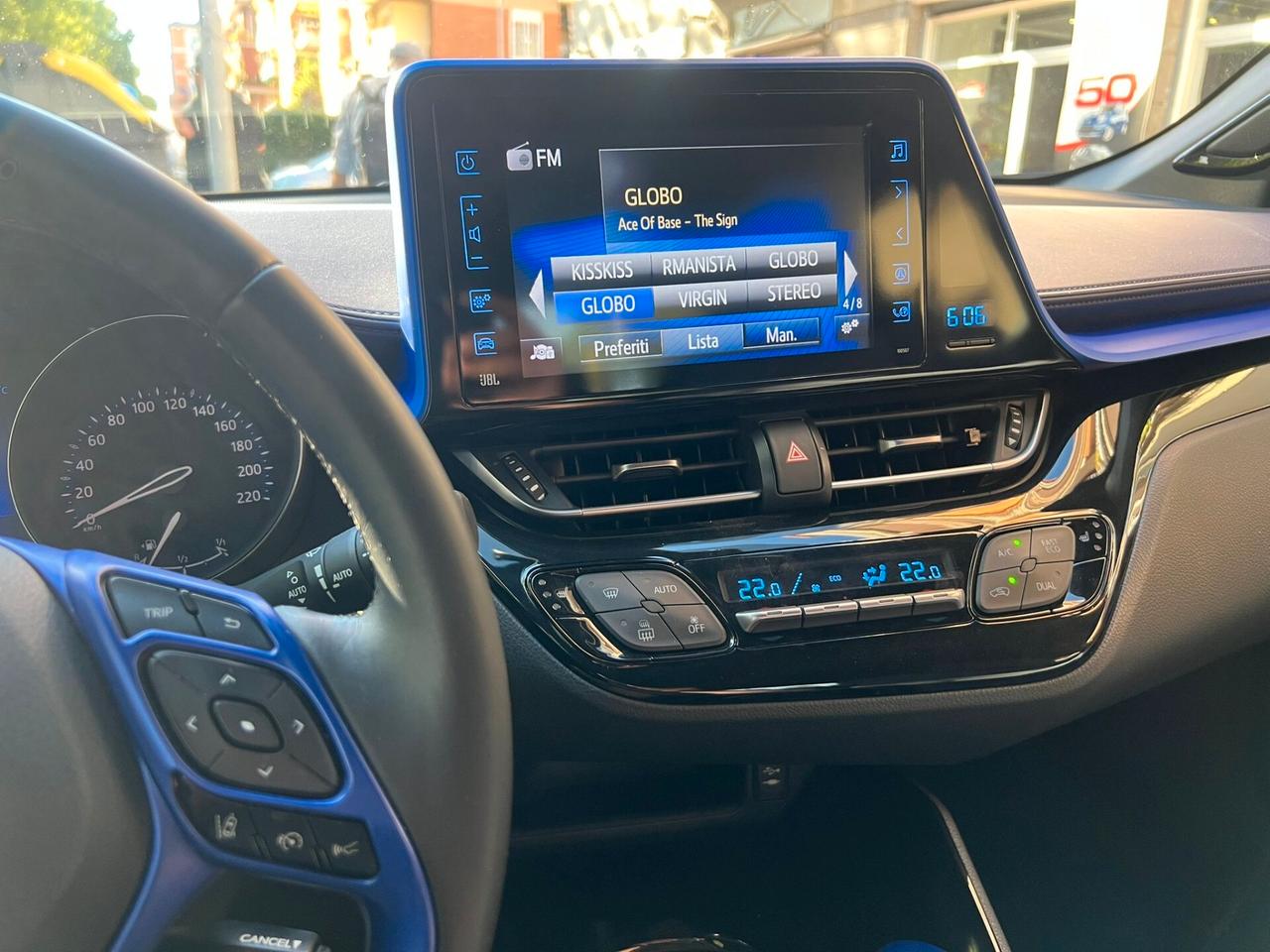 Toyota C-HR 1.8 Hybrid E-CVT Style