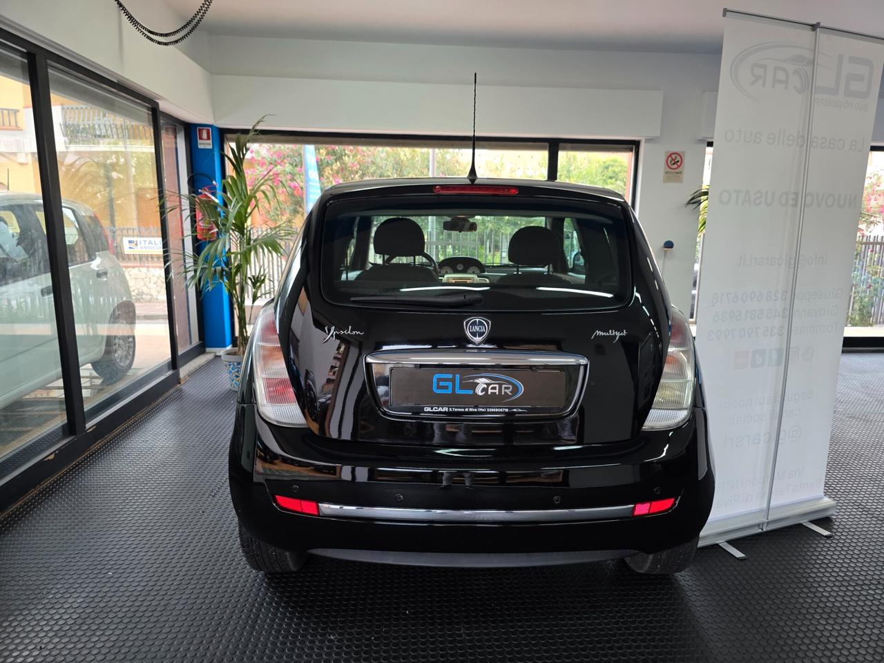 Lancia Ypsilon 1.3mjt 75cv 2011 99000KM UNICOPRIETARIO