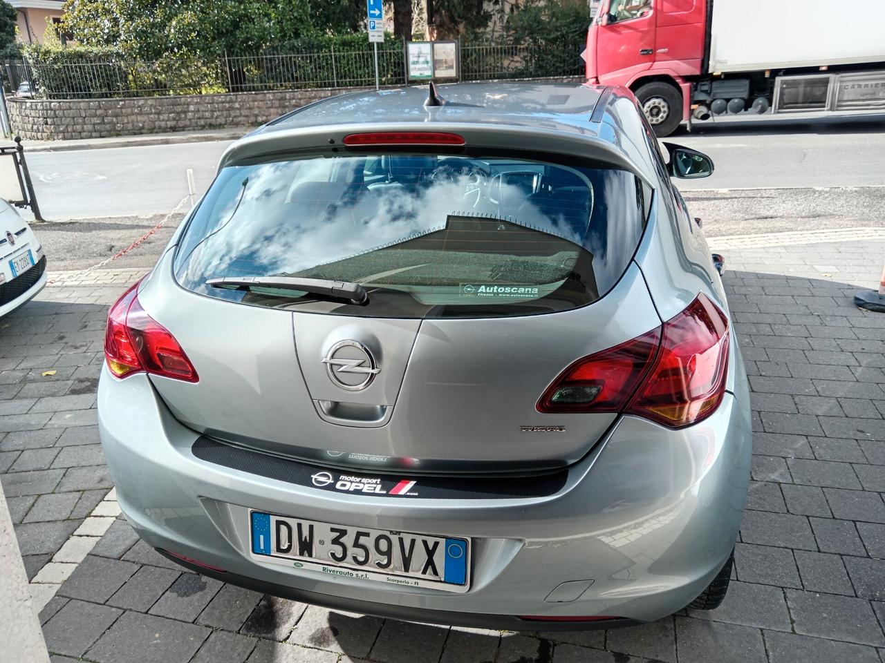 Opel Astra 1.7 CDTI 125CV 5 porte Cosmo