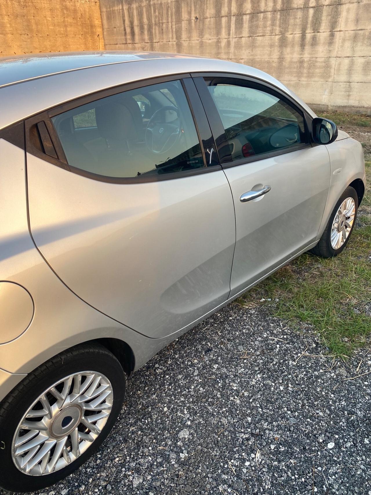 Lancia Ypsilon 1.3 MJT 2014 TAGLIANDATA GARANZIA