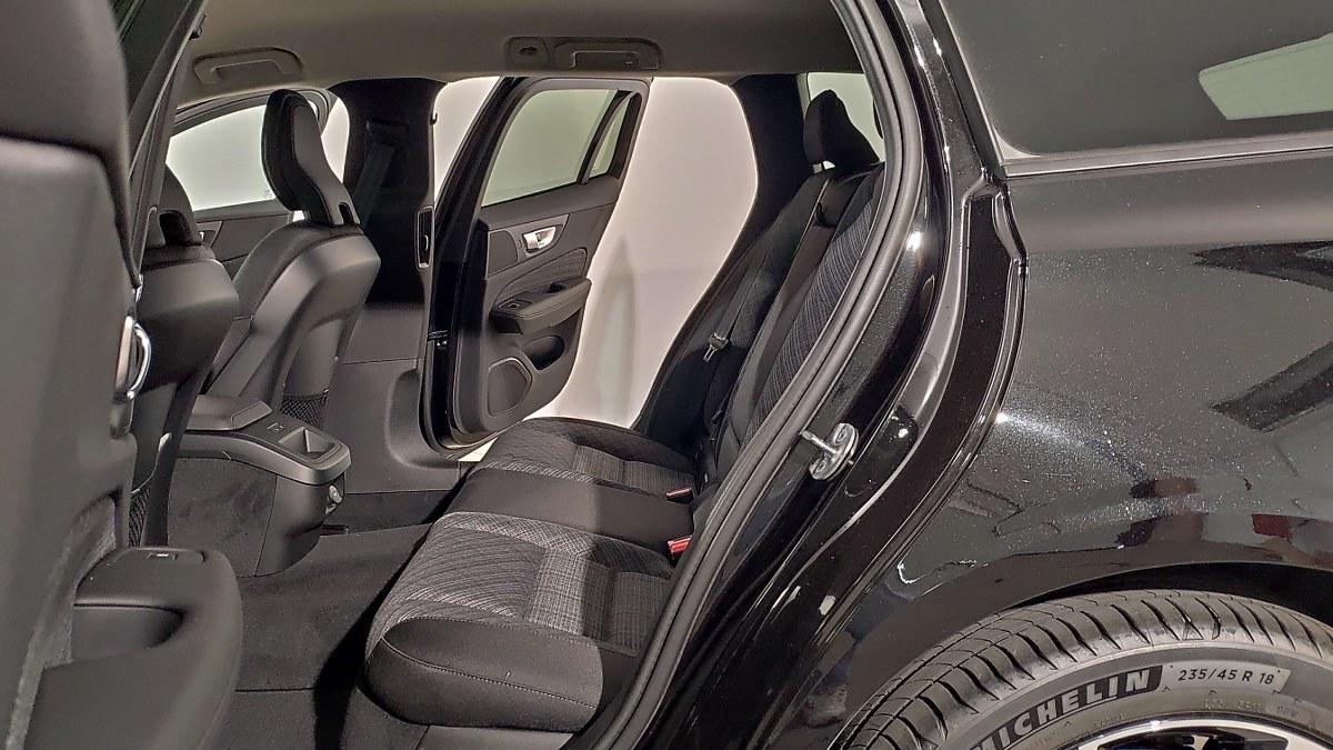 VOLVO V60 B4 Mild Hybrid Automatico Core