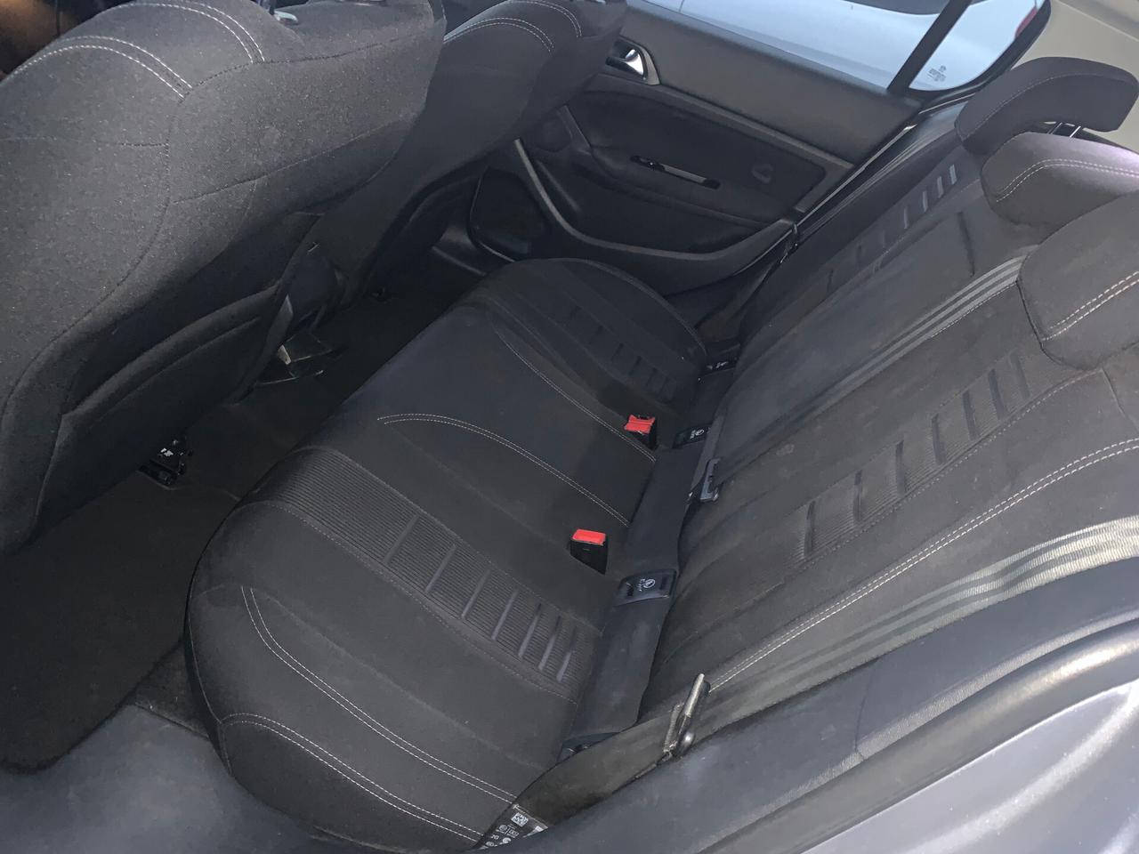 Peugeot 308 BlueHDi 120 S&S Business