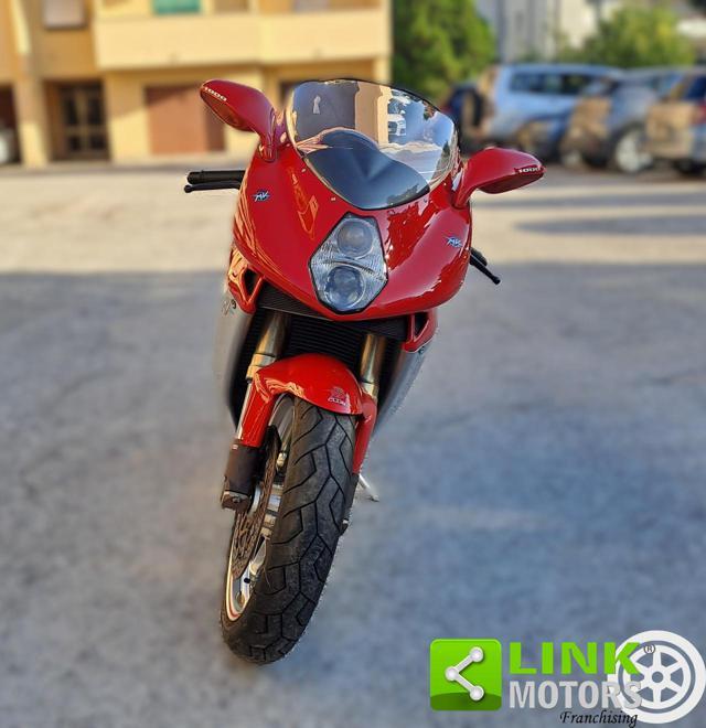 MV AGUSTA F4 1000 .