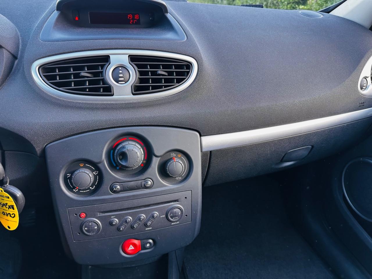 Renault Clio 1.2 16V 5 porte GPL Dynamique