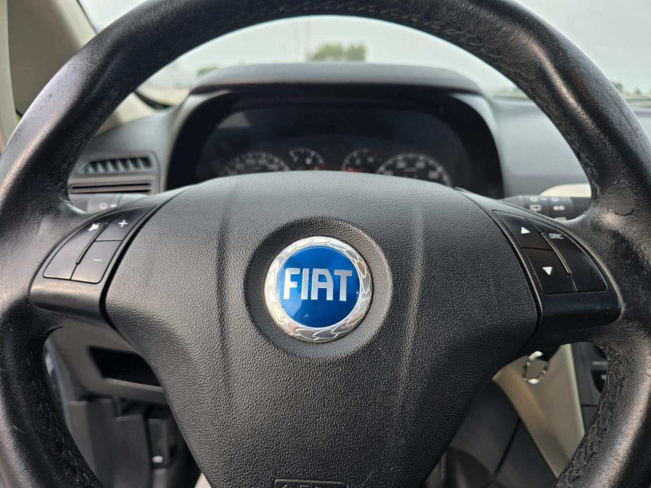 Fiat Grande Punto 1.2 5 p. 65cv Active 2007 OK NEOPATENTATI