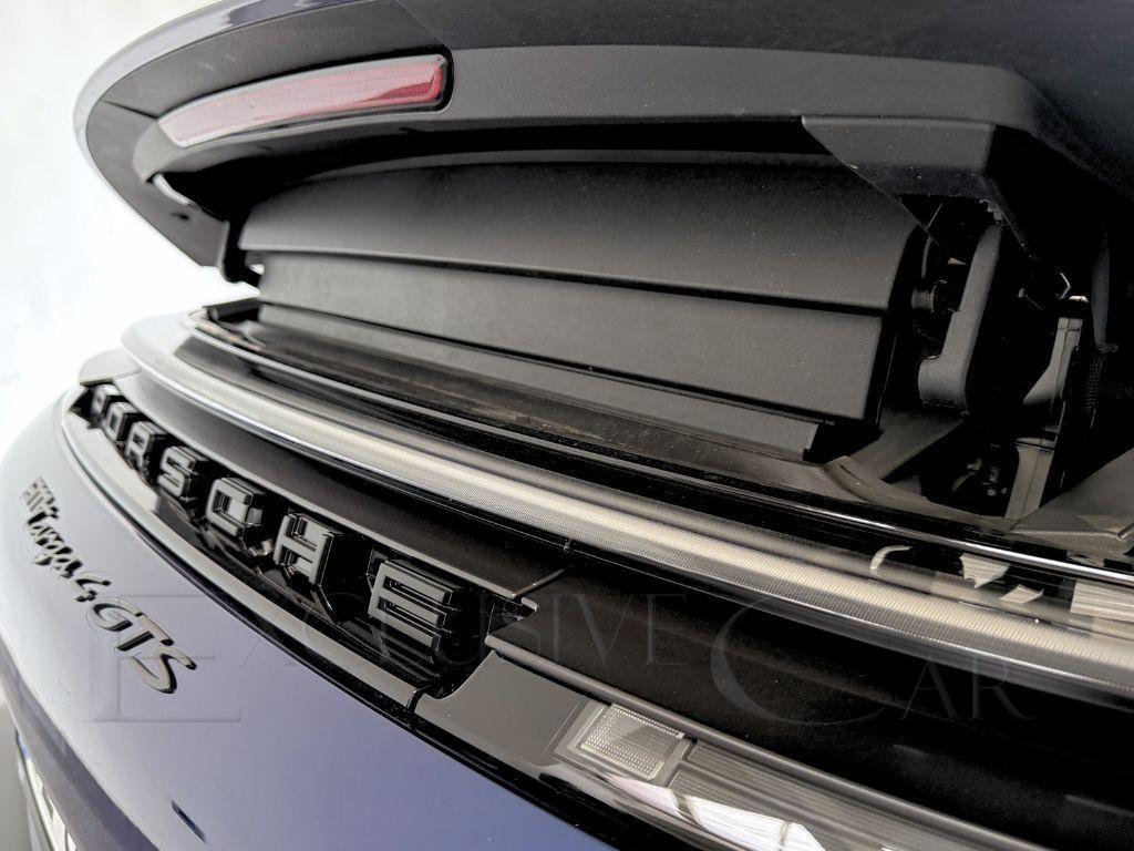 PORSCHE - 911 Cabrio - 911 Carrera 4 GTS Cabriolet