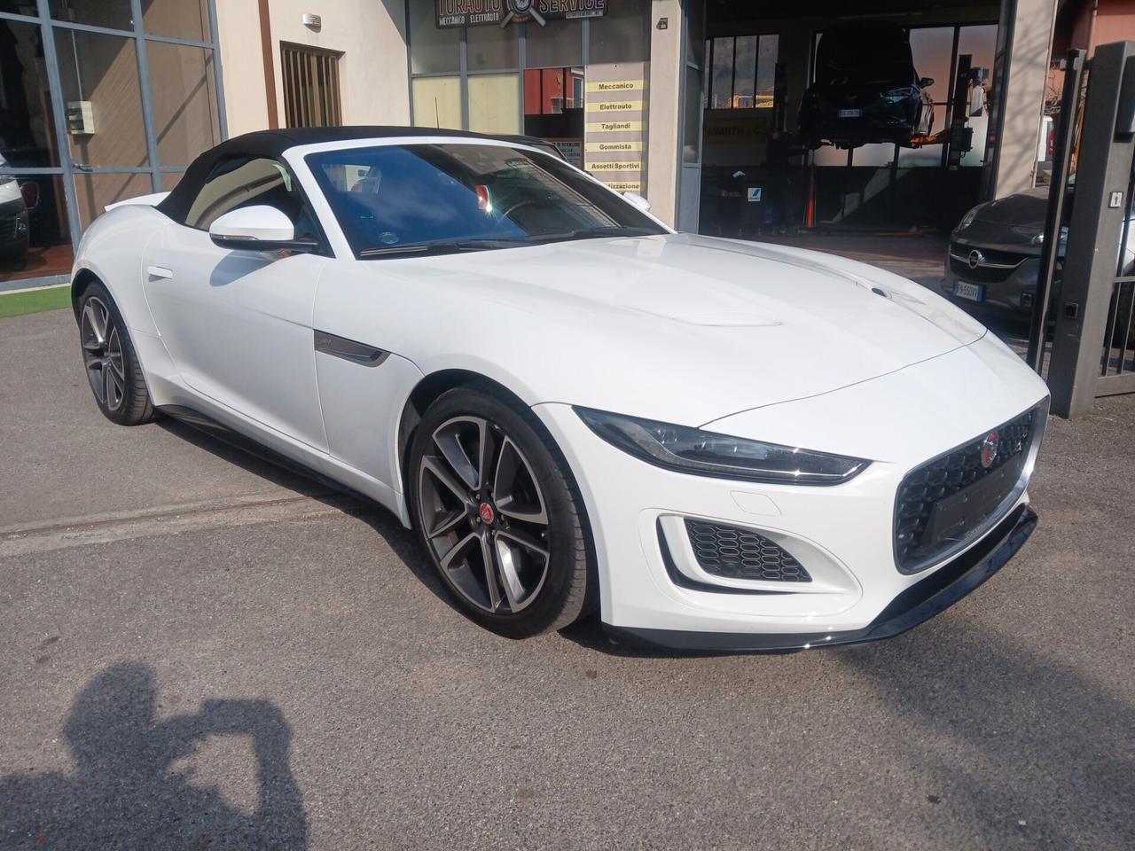 Jaguar F-Type 2.0 aut. Convertibile R-Dynamic 2021