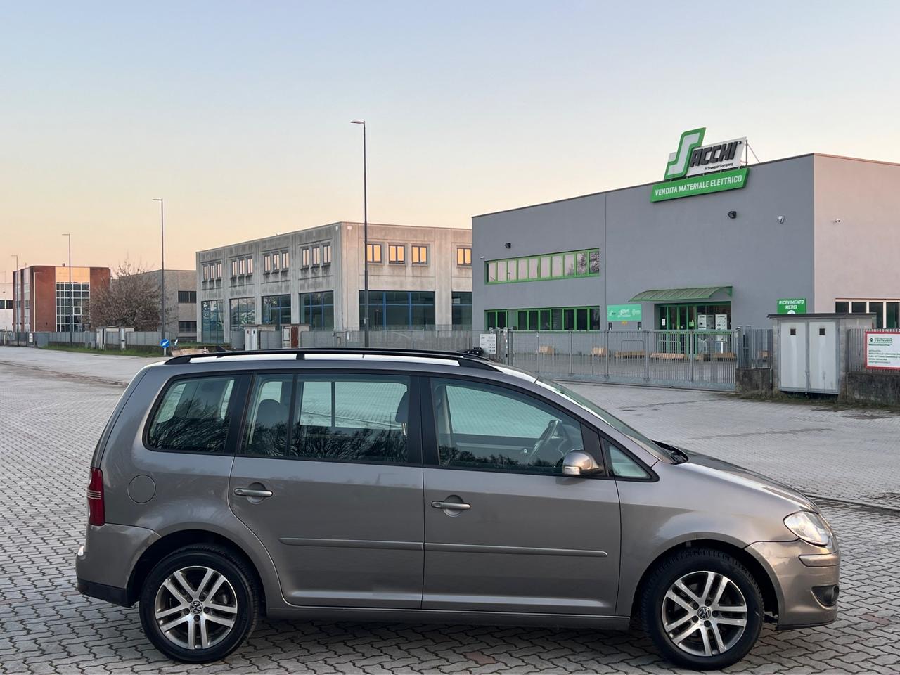 Volkswagen Touran 1.9 TDI 105CV DPF DSG Trendline