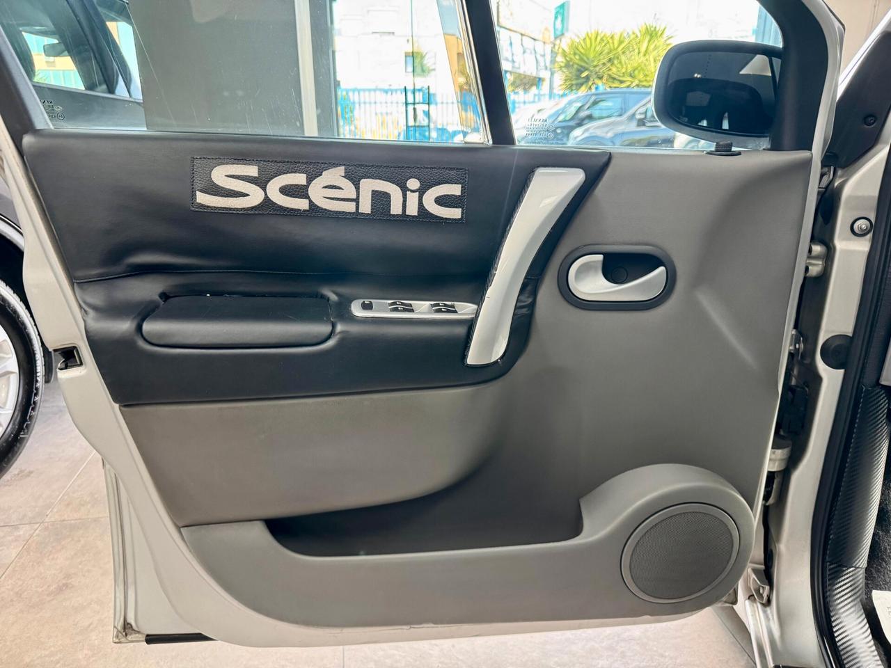 Renault Scenic 1.9 dCi 130CV EDC Dynamique