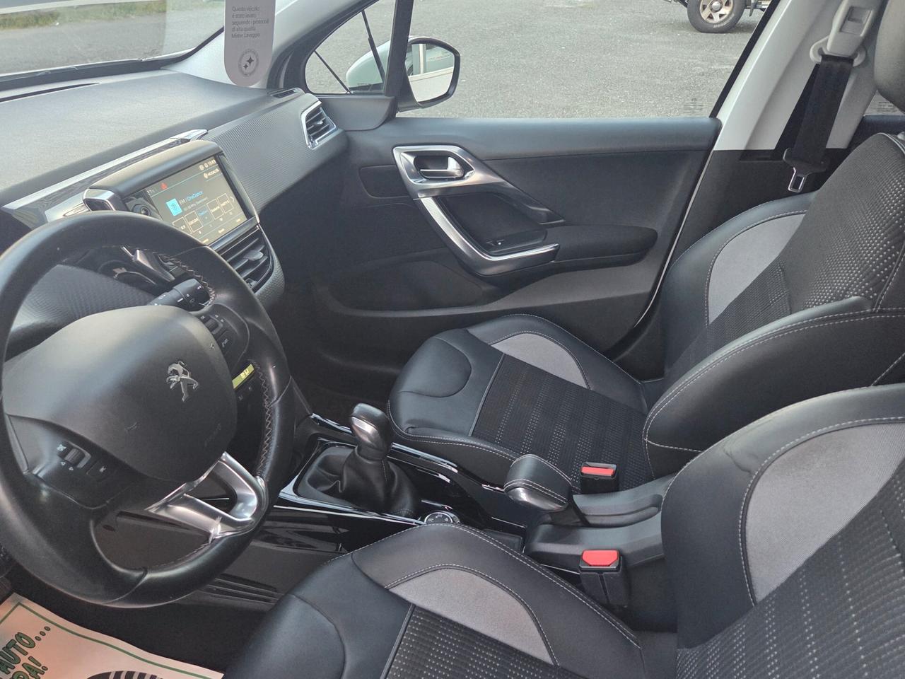 Peugeot 2008 BlueHDi 100 Allure