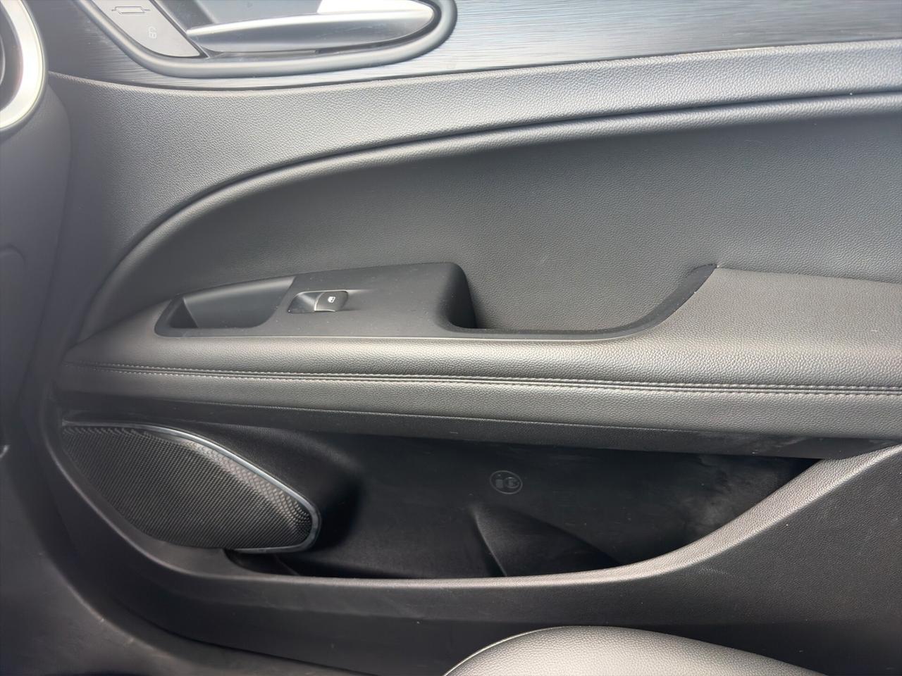 Alfa Romeo Stelvio 2.2 190 CV AT8 Q4 TOTAL BLACK