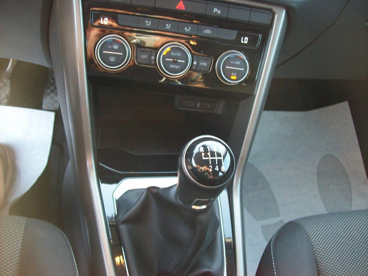 VOLKSWAGEN T-ROC 1.6 TDI CV.115 Advanced BlueMotion "2021"