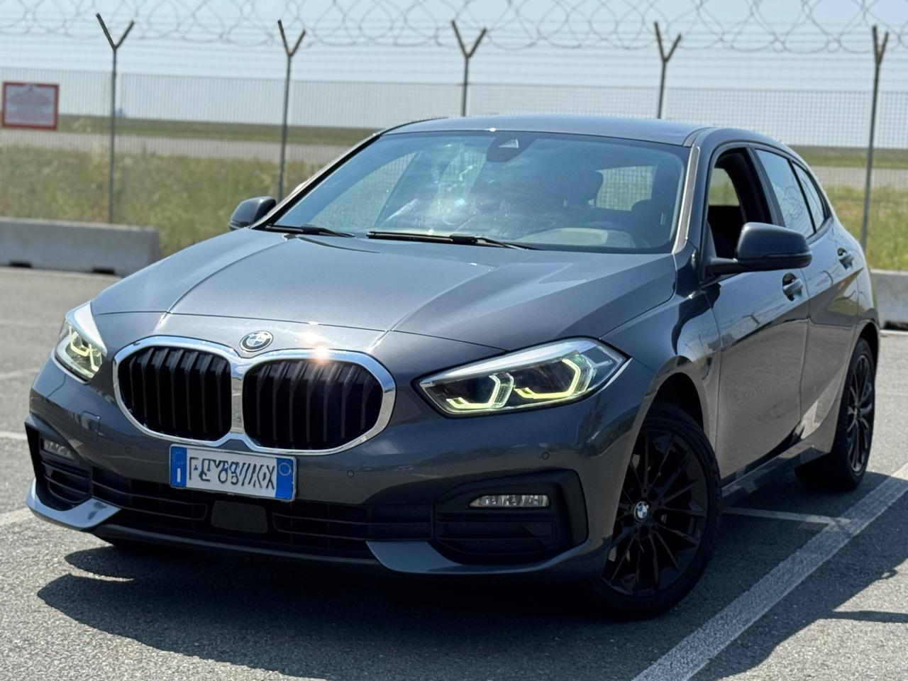 BMW 116D LUXURY AUTOMATICA GARANZIA! PERMUTABILE