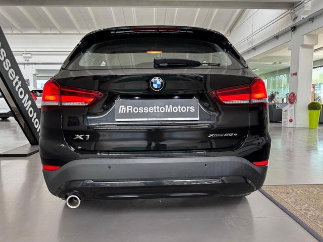 BMW X1 xDrive25e Business Adv. Plug-In 4x4