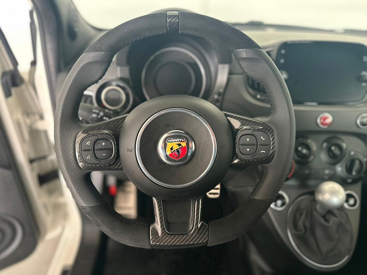 Abarth 695 1.4 180 CV KM0 2023