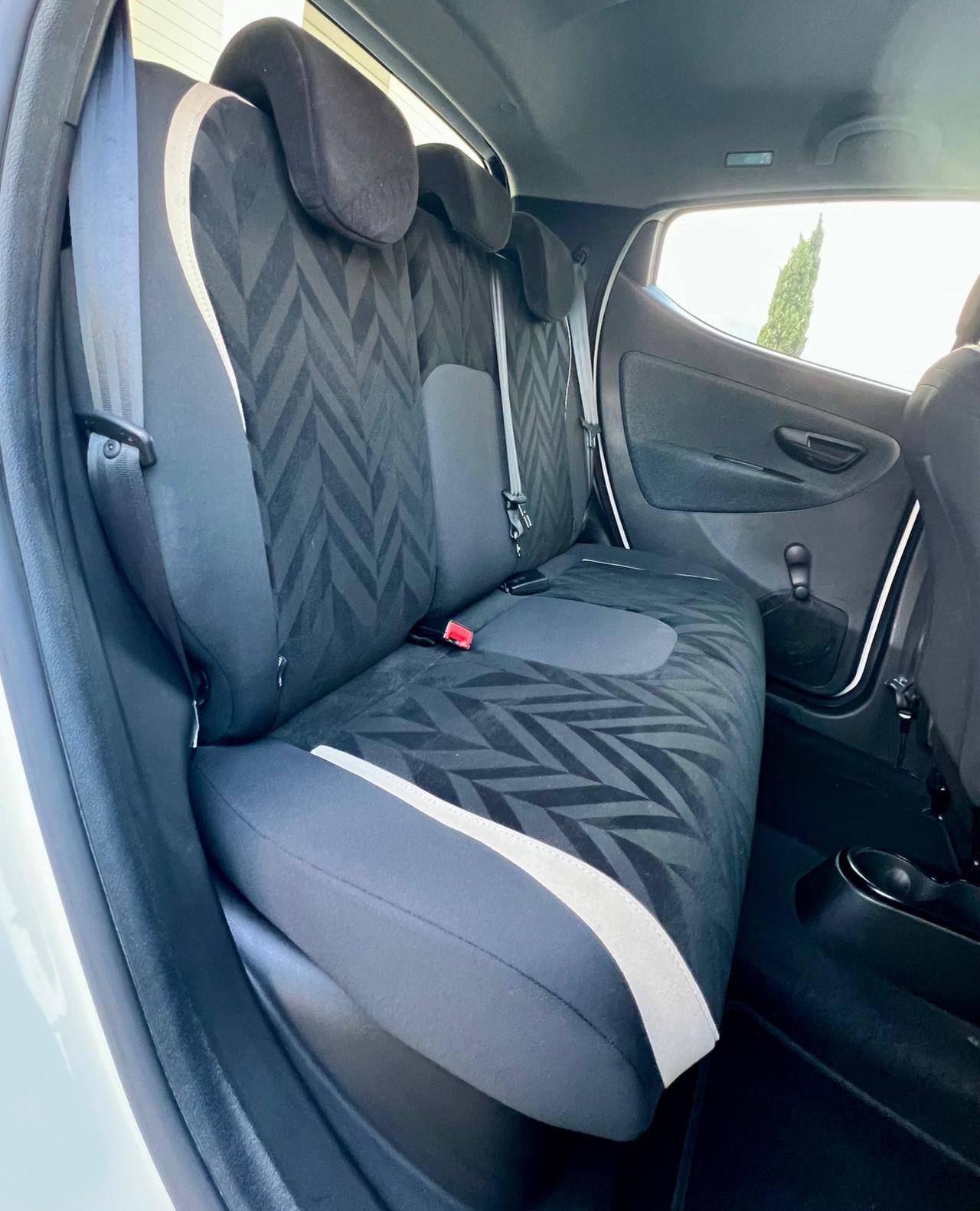 Lancia Ypsilon 1.0 5 porte Acc.Permute