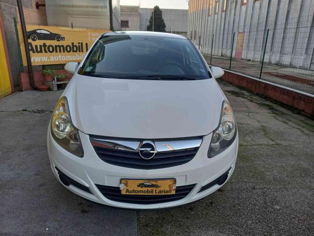 OPEL Corsa 1.2 3 porte Sport NEOPATENTATI