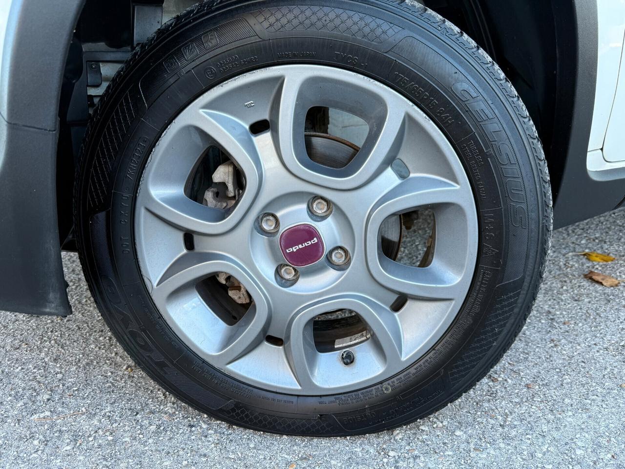 "UNA CHICCA " Fiat Panda 1.3 MJT 4x4 Antartica