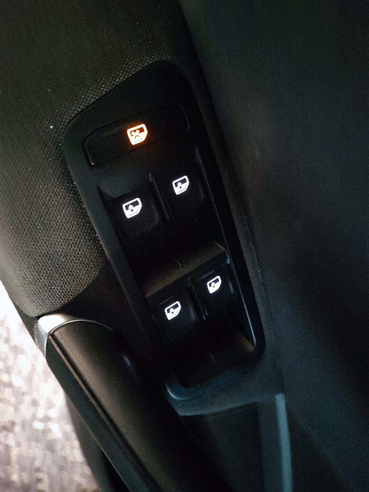 Volkswagen Golf Variant 1.6 TDI 115 CV 5p. Highline BlueMotion Technology