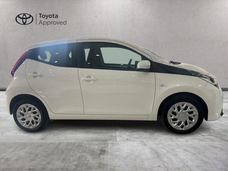 Toyota Aygo Aygo 5p 1.0 x-play 72cv
