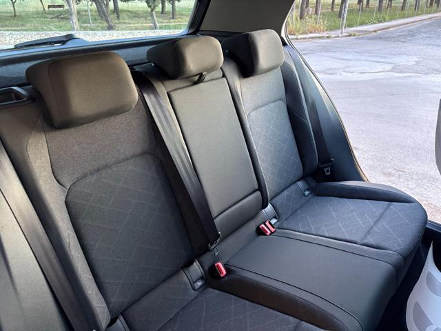 VOLKSWAGEN Golf 2.0 TDI DSG SCR Life COCKPIT-LUCI AMBIENTE