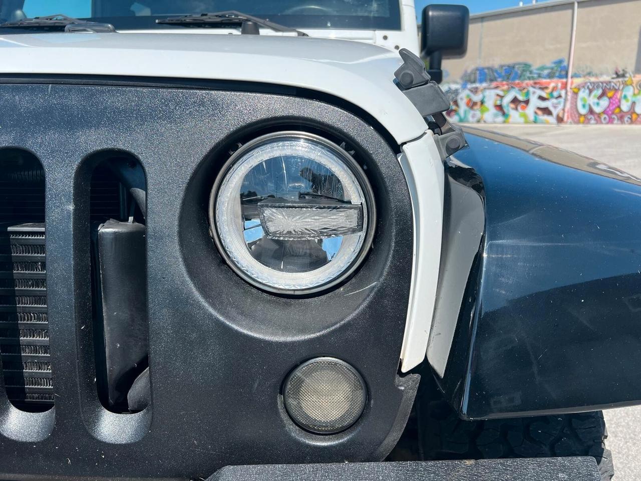 Jeep Wrangler 2.8 CRD DPF Sahara Auto