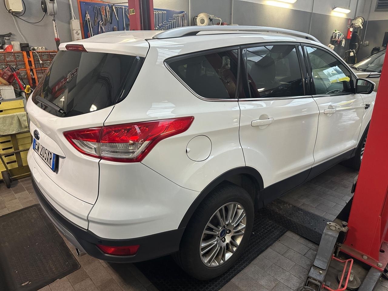 Ford Kuga 2.0 TDCI 163 CV 4WD Problemi cambio.