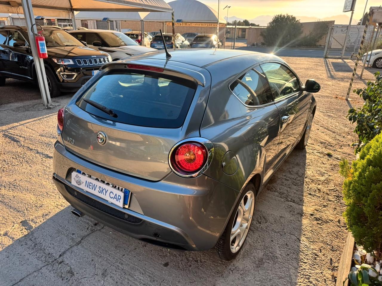 Alfa Romeo MiTo 1.6 JTDm 16V Distinctive Premium Pack