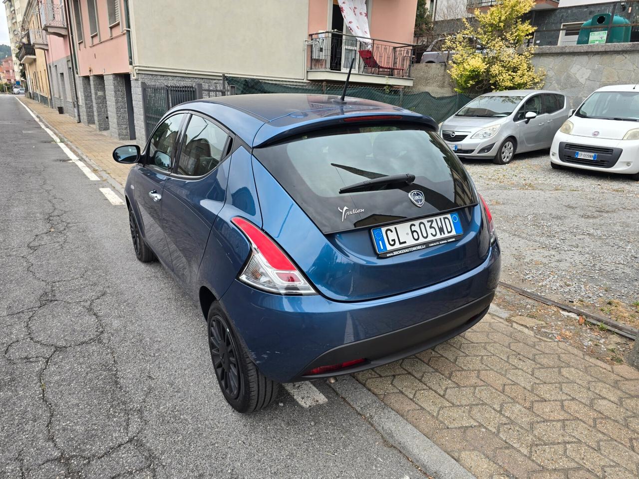 Lancia Ypsilon 1.2 69 CV 5 porte GPL Gold