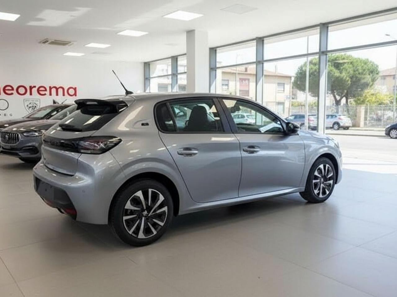 Peugeot 208 Pure tech 75Cv #7021