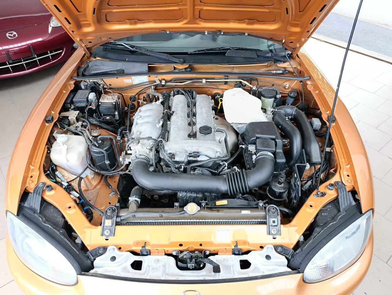 Mazda MX-5 1.8i 16V cat 10th Anniversary
