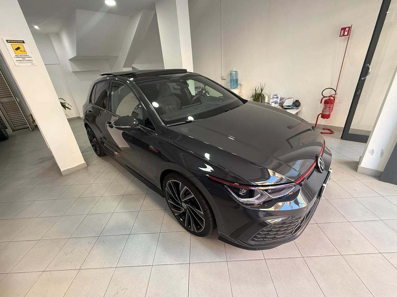 Volkswagen Golf GTI 2.0 TSI DSG