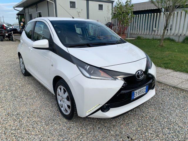 TOYOTA Aygo 1.0 VVT-i 69 CV 5 porte x-clusiv MMT